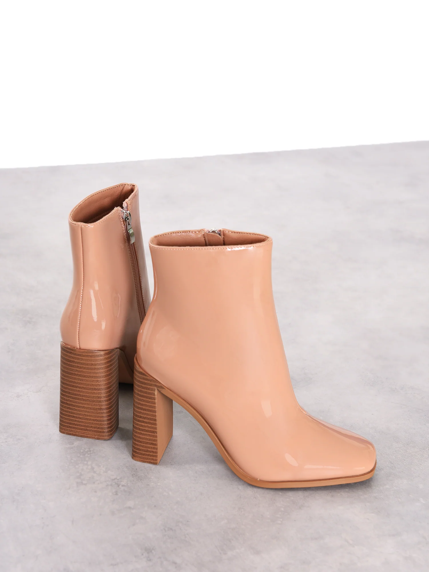 Beige Patent Square-Toe Chunky Heel Boots - Image 3