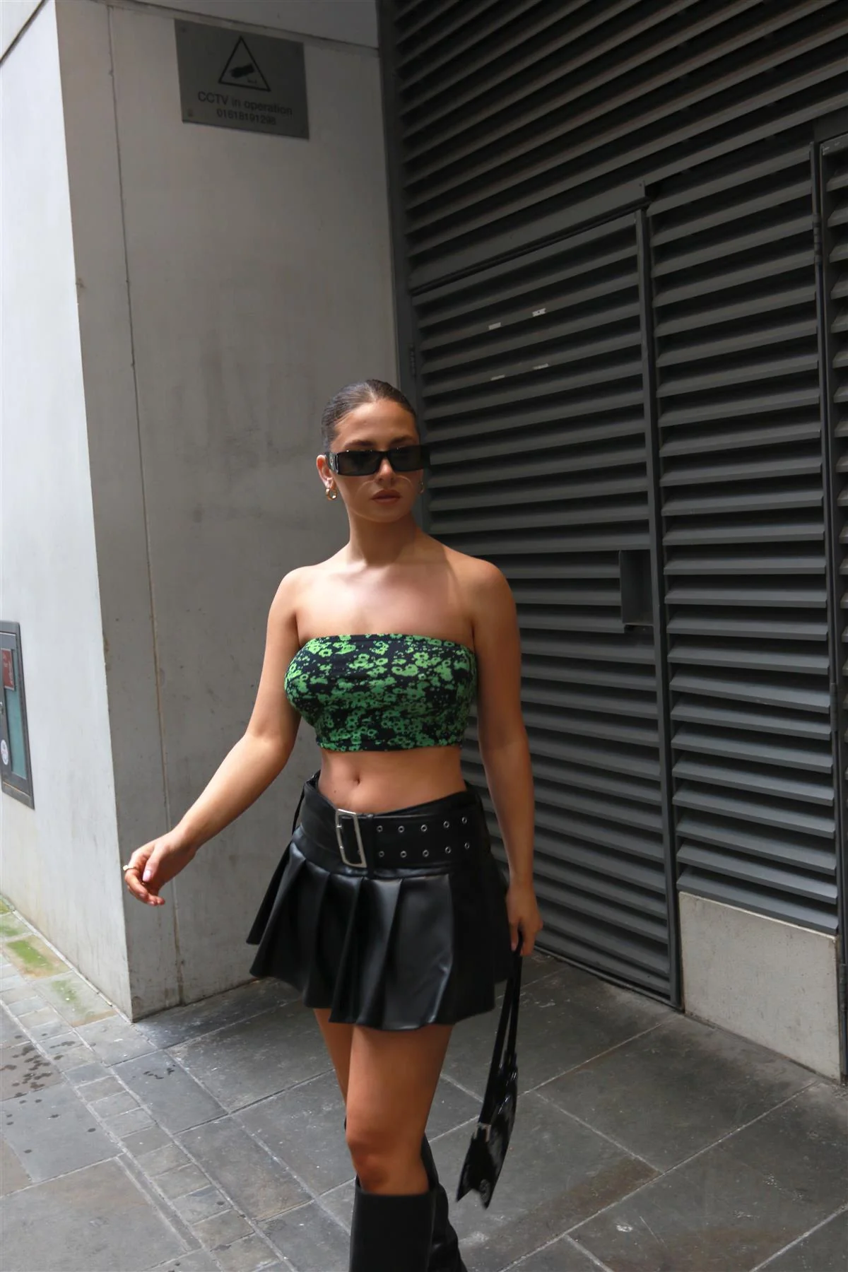 Black-PU Belted Pleated Mini-Skirt - Image 4