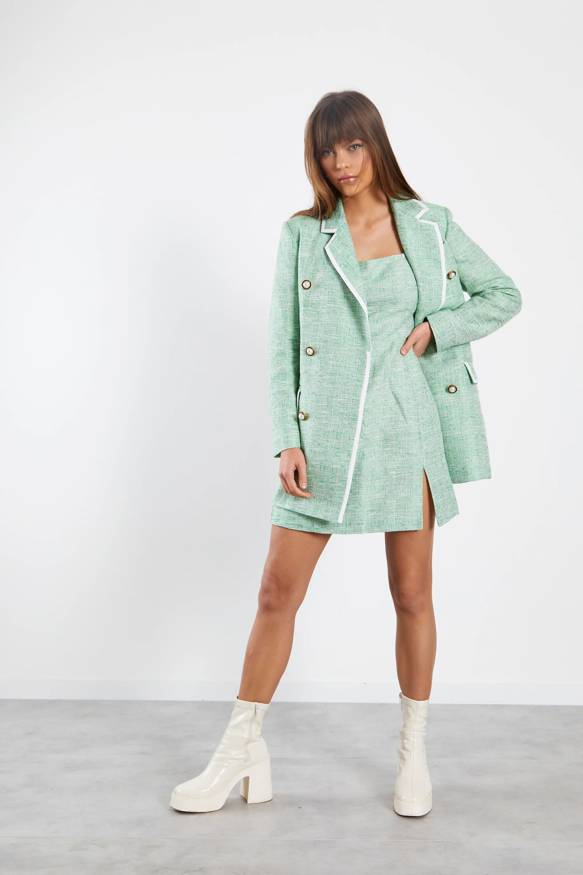 Glamorous Green Tweed White Oversized Blazer with Contrast Trim - Image 3