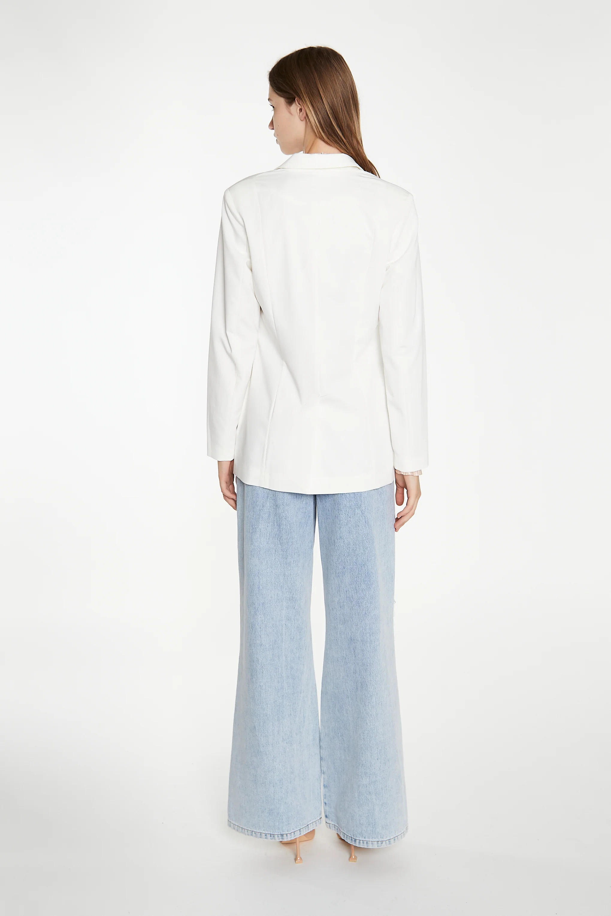 White Double-Breasted Blazer - Image 3