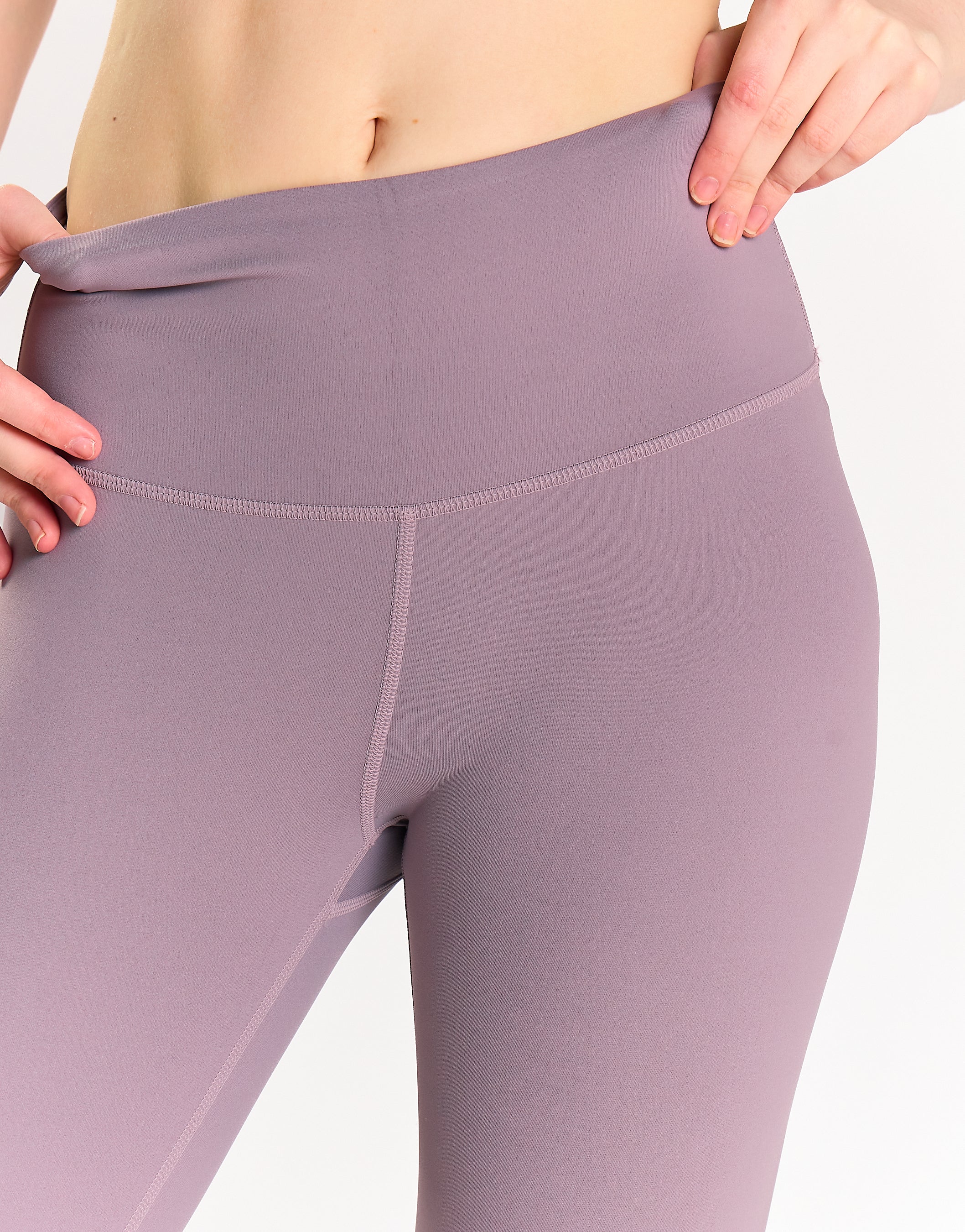 Glamorous Move Dusky Lilac 7/8 Leggings - Image 3
