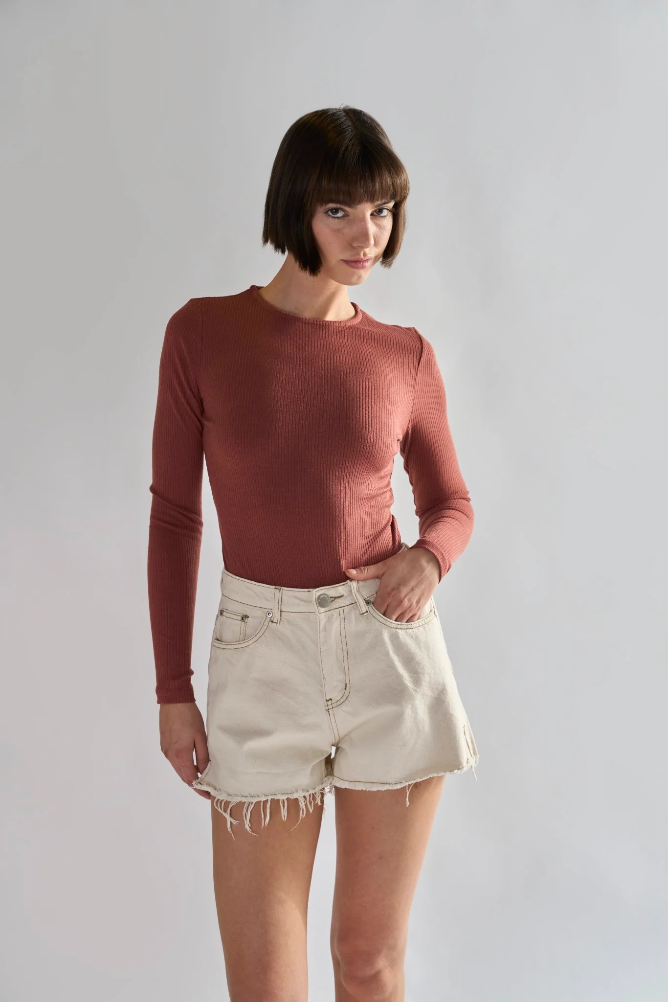 Glamorous Ecru High waisted Denim Shorts - Image 3