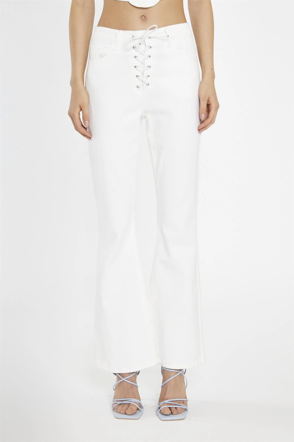 Off-White Lace-up Low-Waisted-Jeans - Image 3