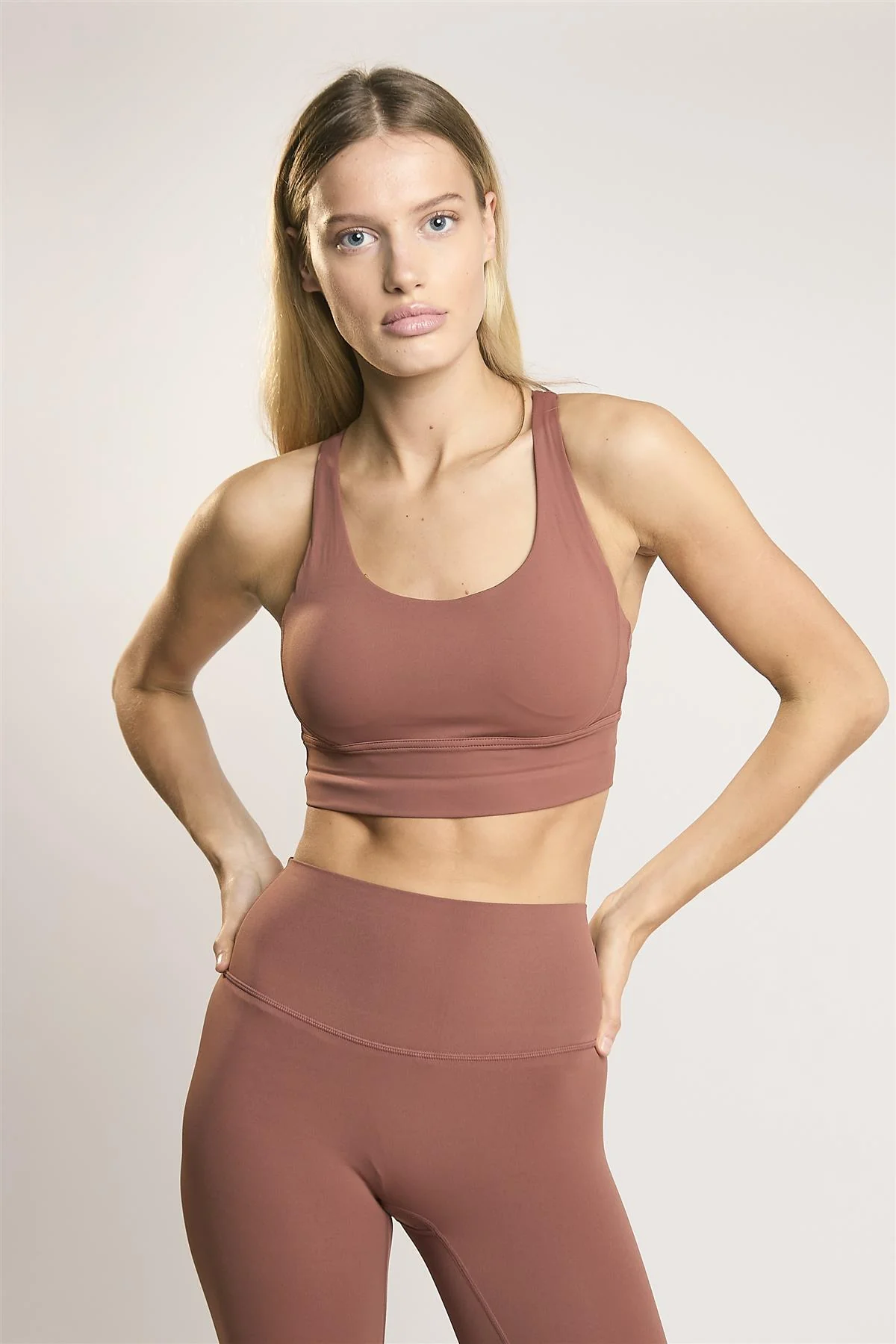 Signature Sienna Cross-Back Crop-Top - Image 3